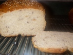 Many-seed bread: the crumb view